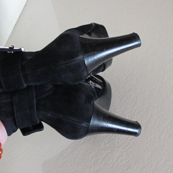 Aquatalia Black Suede Waterproof Booties Seen On Kate Middleton - Picture 8 of 12